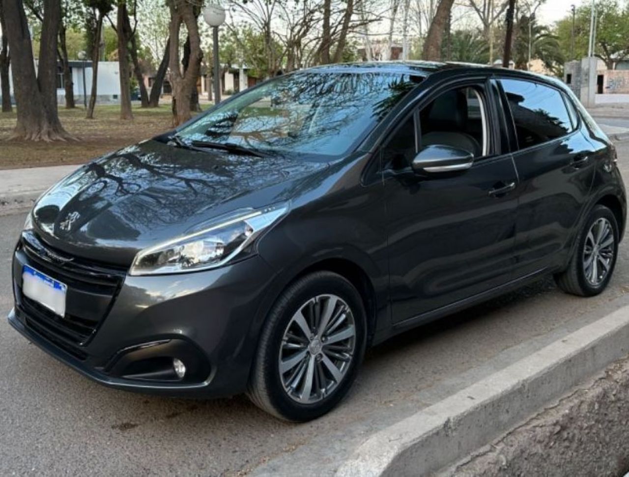 Peugeot 208 Usado en Mendoza, deRuedas