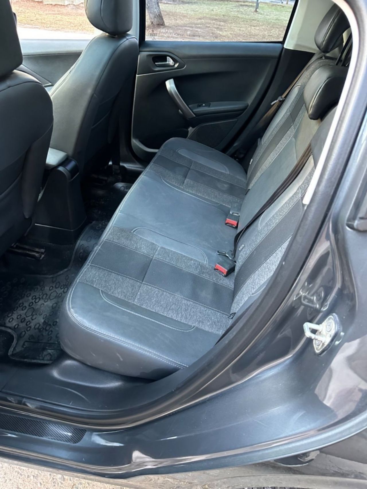 Peugeot 208 Usado en Mendoza, deRuedas