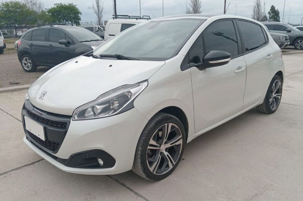 Peugeot 208 Usado en Córdoba, deRuedas