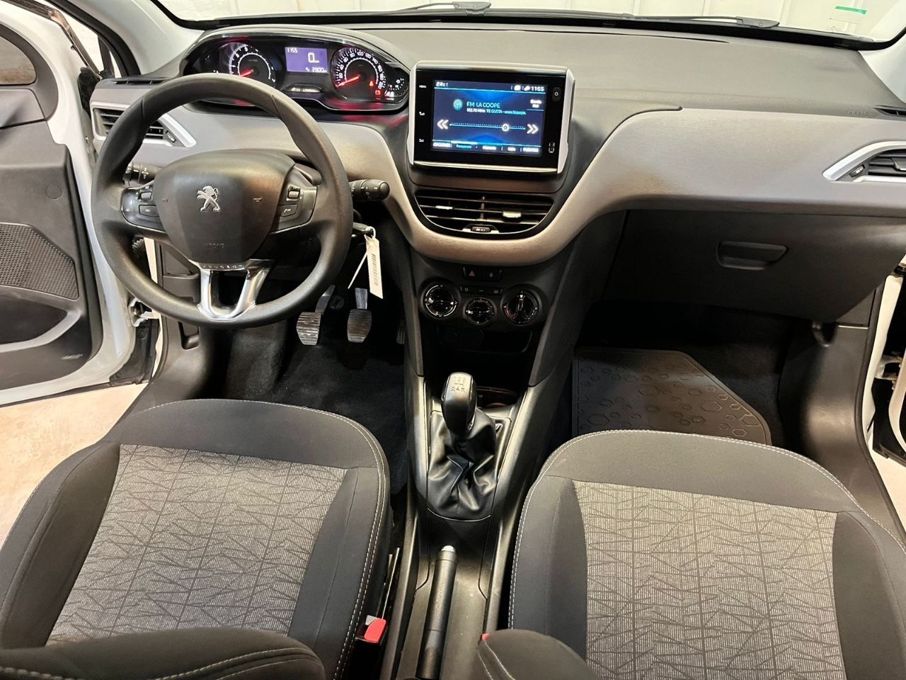 Peugeot 208 Usado en Mendoza, deRuedas
