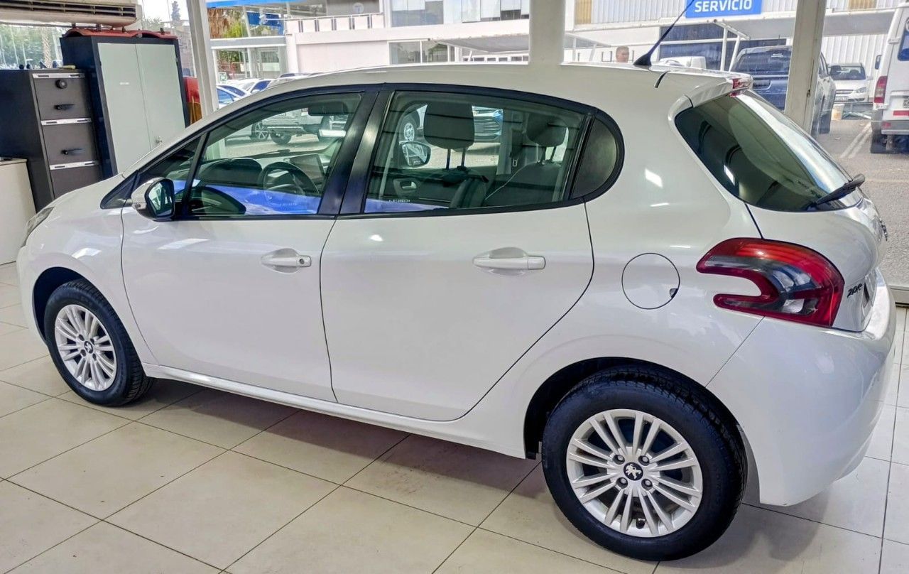 Peugeot 208 Usado en Mendoza, deRuedas