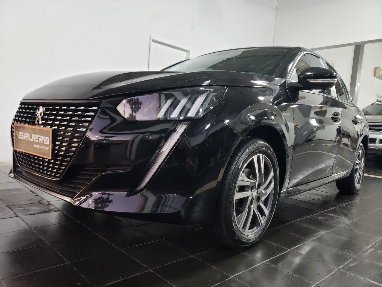 Peugeot 208 Usado Financiado en Mendoza, deRuedas