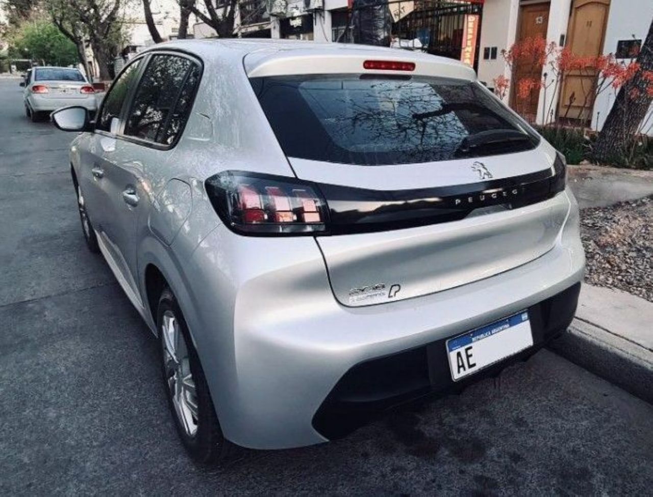 Peugeot 208 Usado en Mendoza, deRuedas