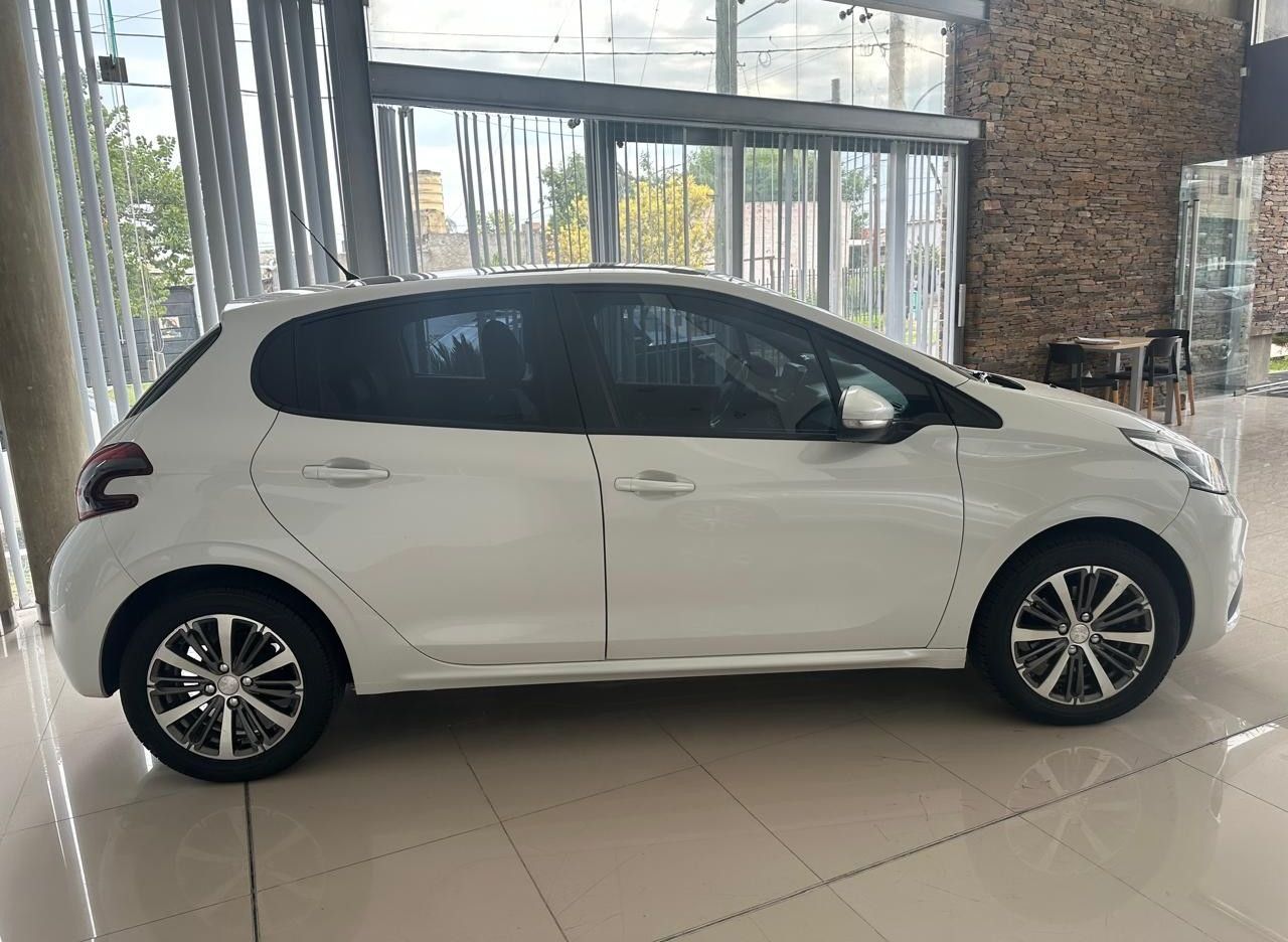 Peugeot 208 Usado Financiado en Córdoba, deRuedas