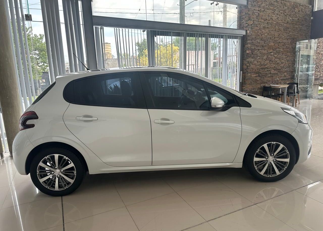 Peugeot 208 Usado Financiado en Córdoba, deRuedas