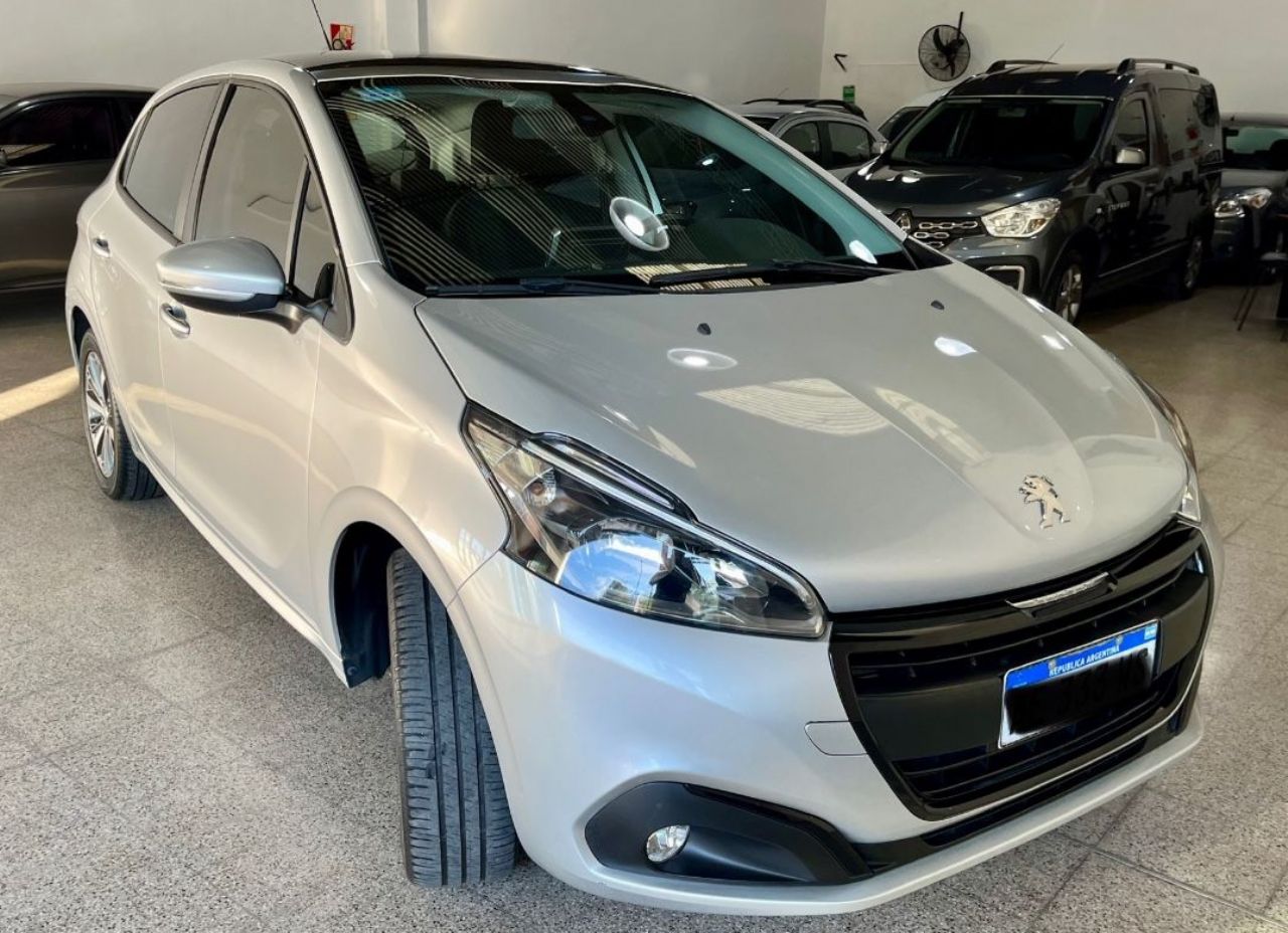 Peugeot 208 Usado Financiado en Córdoba, deRuedas
