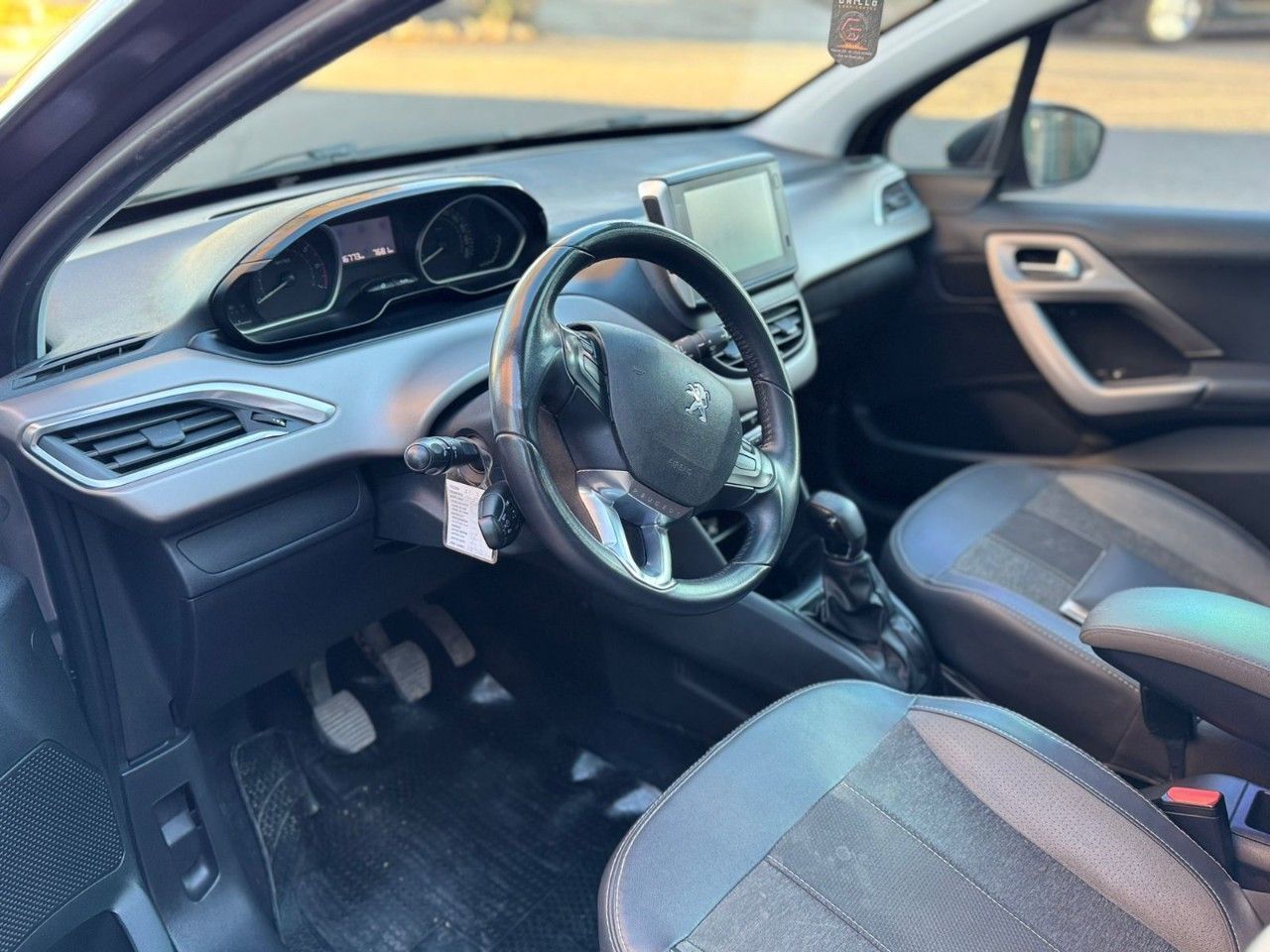 Peugeot 208 Usado en Mendoza, deRuedas
