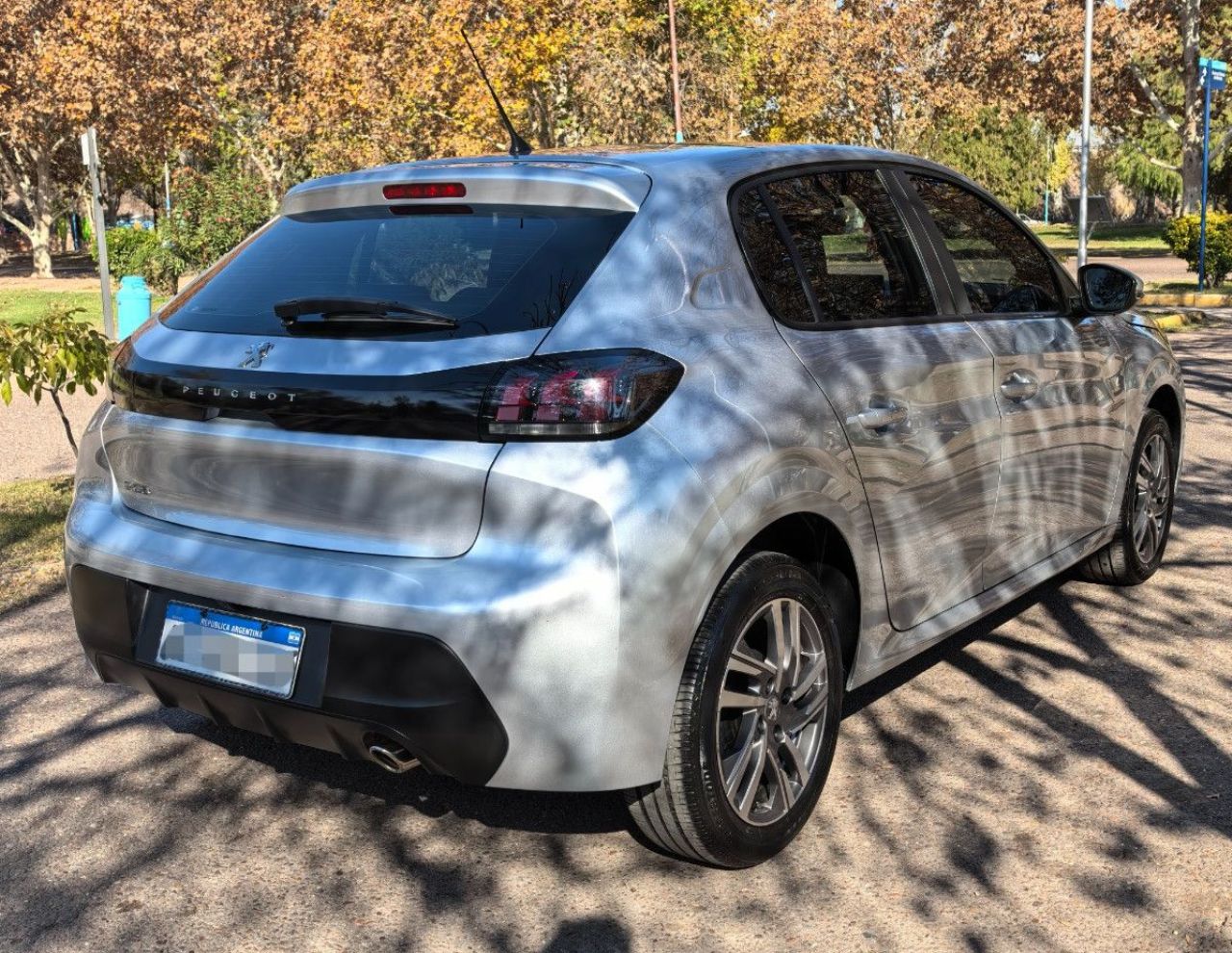 Peugeot 208 Usado en Mendoza, deRuedas
