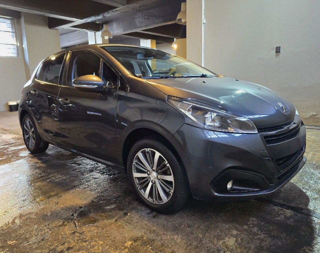 Peugeot 208 Usado Financiado en Mendoza, deRuedas