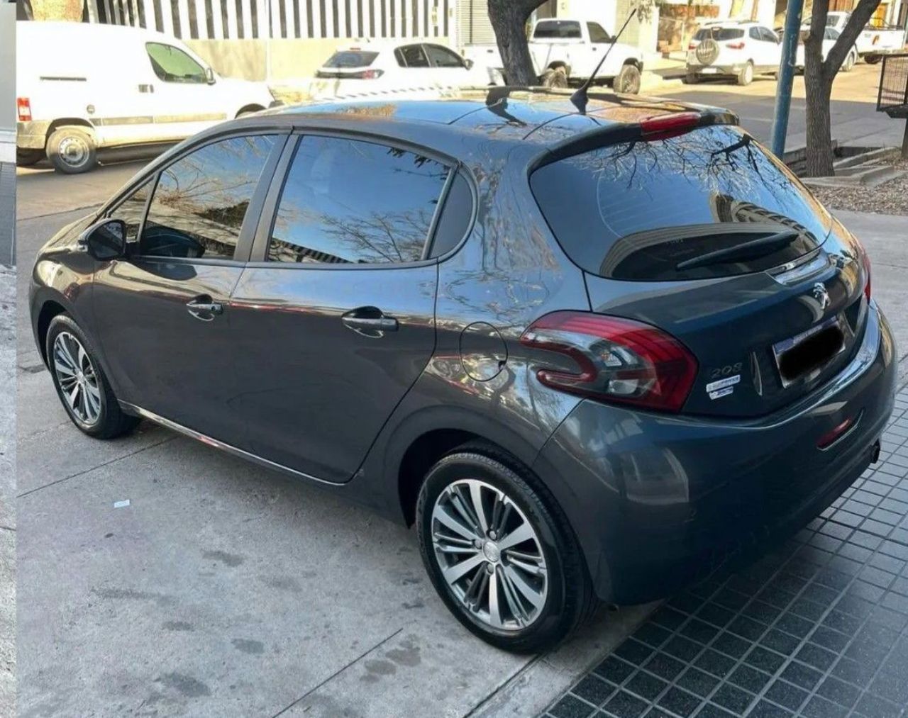 Peugeot 208 Usado en Mendoza, deRuedas
