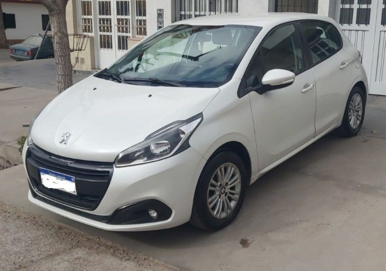 Peugeot 208 Usado en Mendoza, deRuedas