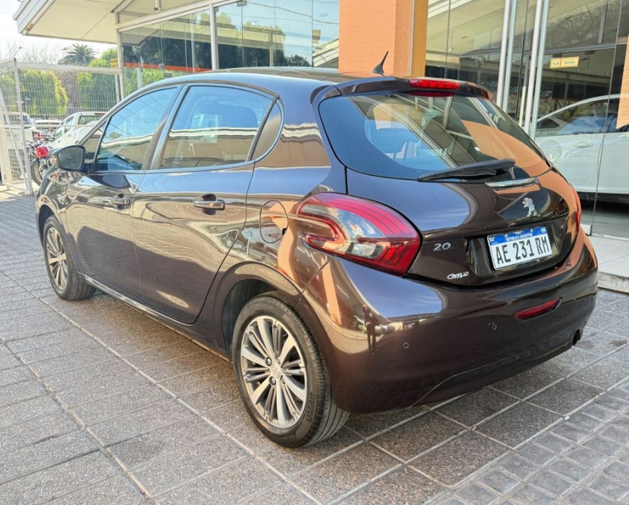 Peugeot 208 Usado Financiado en Mendoza, deRuedas