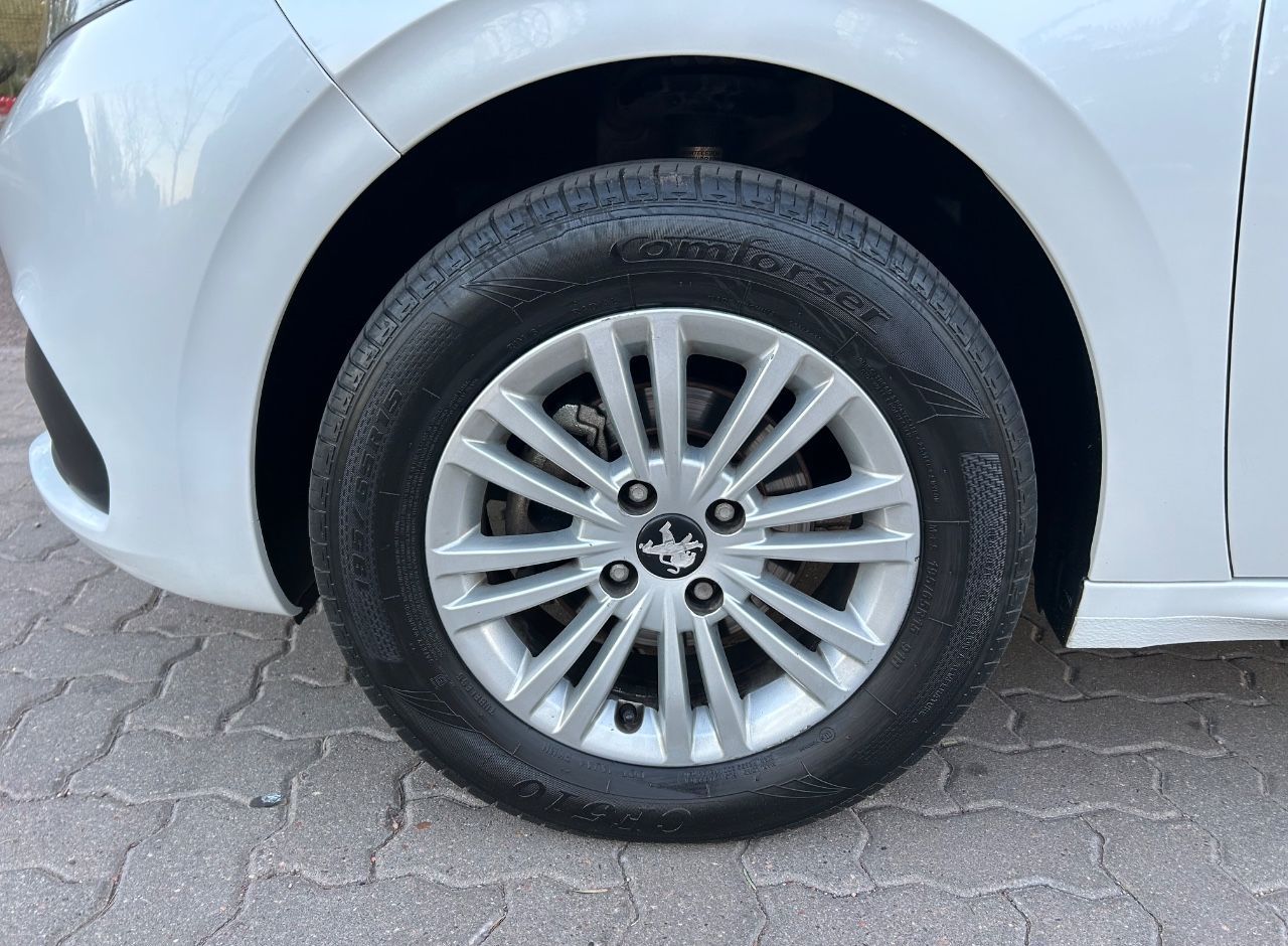 Peugeot 208 Usado Financiado en Mendoza, deRuedas