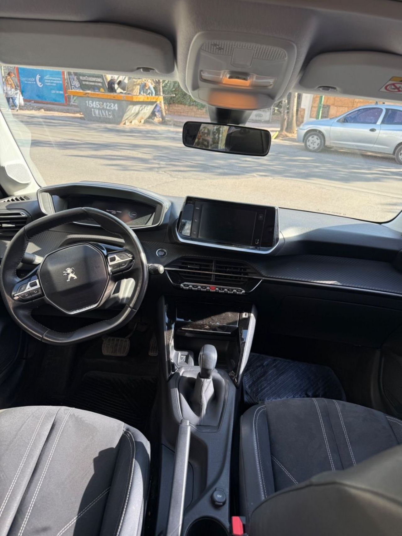 Peugeot 208 Usado Financiado en Mendoza, deRuedas