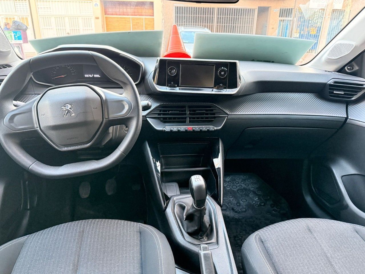 Peugeot 208 Usado Financiado en Mendoza, deRuedas