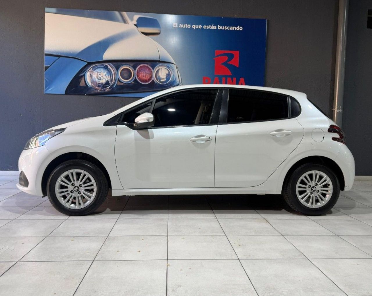 Peugeot 208 Usado Financiado en Mendoza, deRuedas