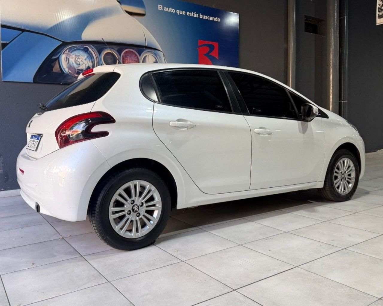 Peugeot 208 Usado Financiado en Mendoza, deRuedas
