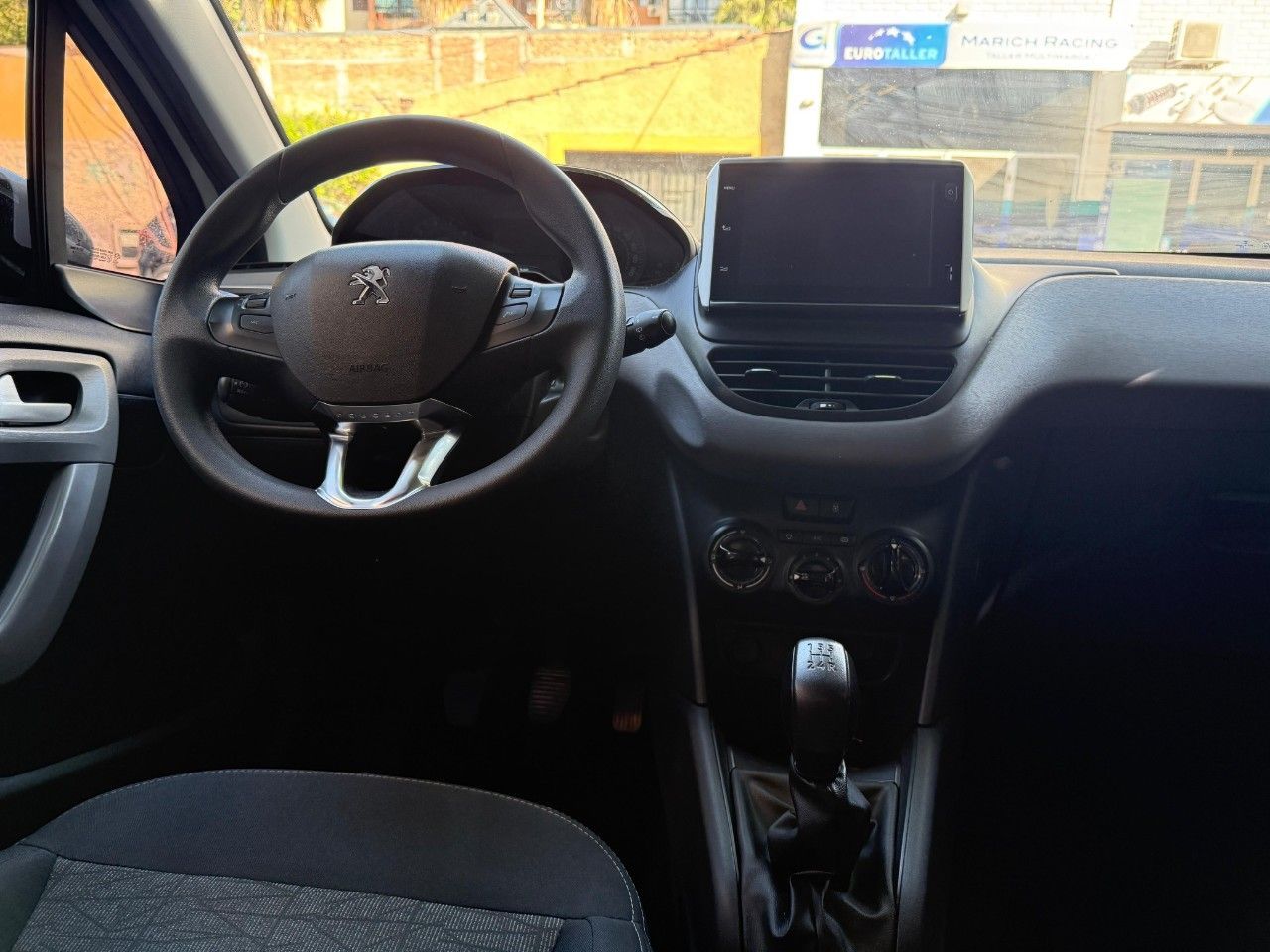 Peugeot 208 Usado Financiado en Mendoza, deRuedas