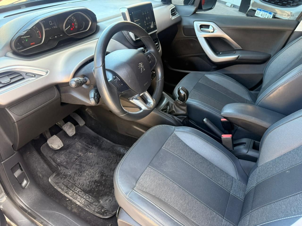 Peugeot 208 Usado en Mendoza, deRuedas