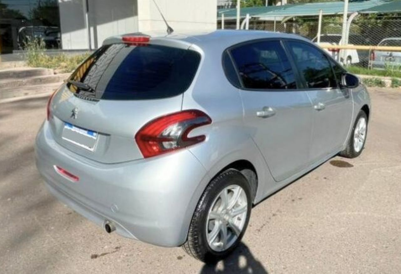 Peugeot 208 Usado en Mendoza, deRuedas