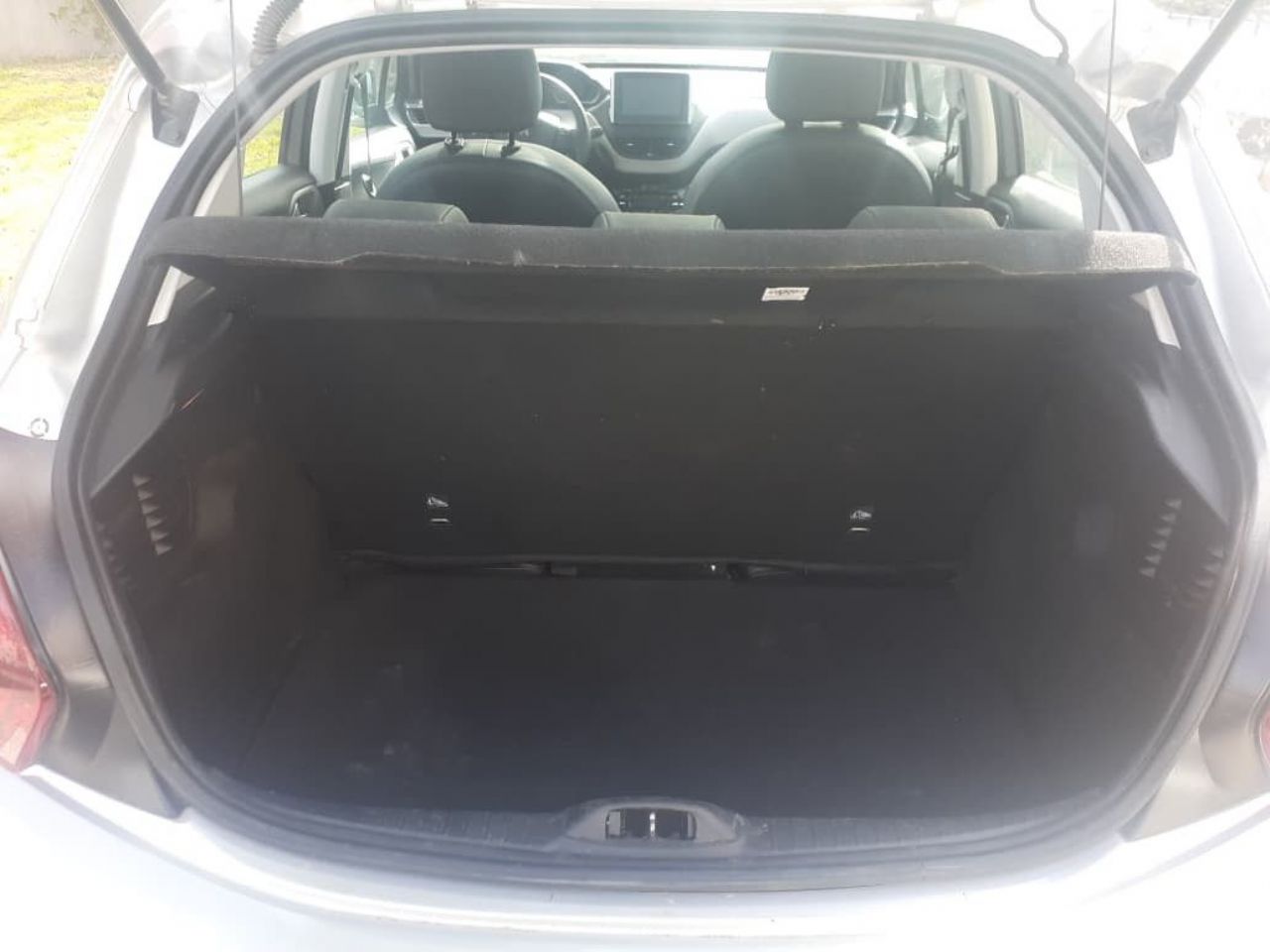 Peugeot 208 Usado Financiado en Buenos Aires, deRuedas