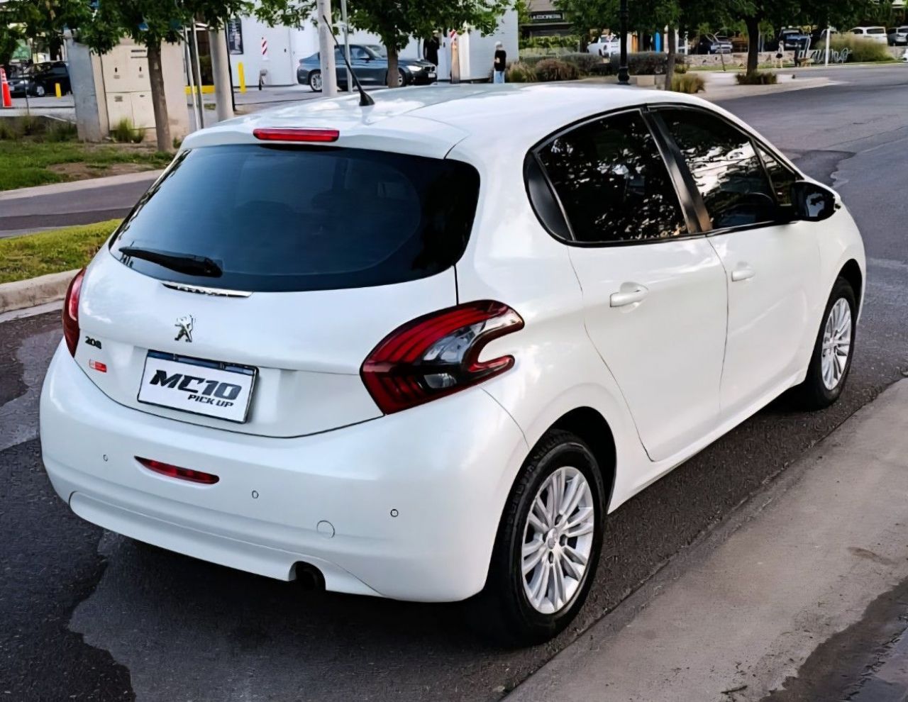Peugeot 208 Usado Financiado en Mendoza, deRuedas