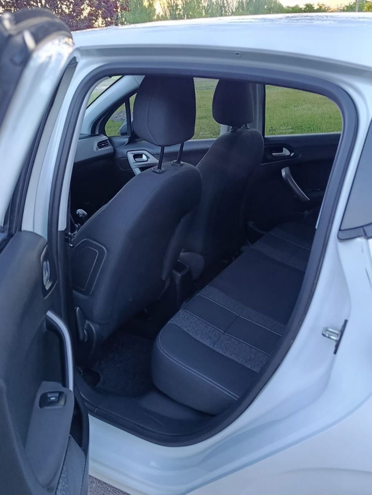 Peugeot 208 Usado Financiado en Mendoza, deRuedas