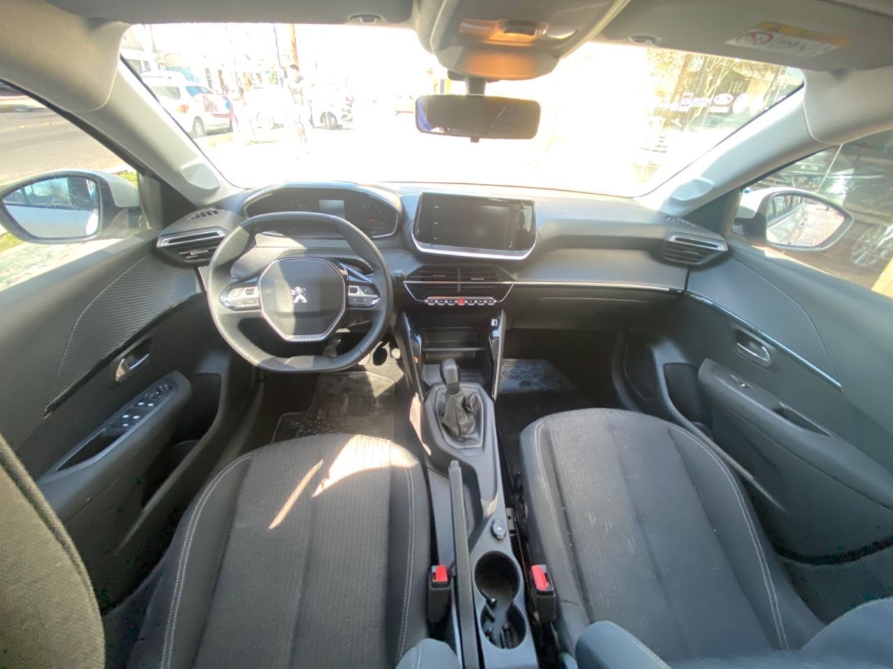 Peugeot 208 Usado Financiado en Mendoza, deRuedas