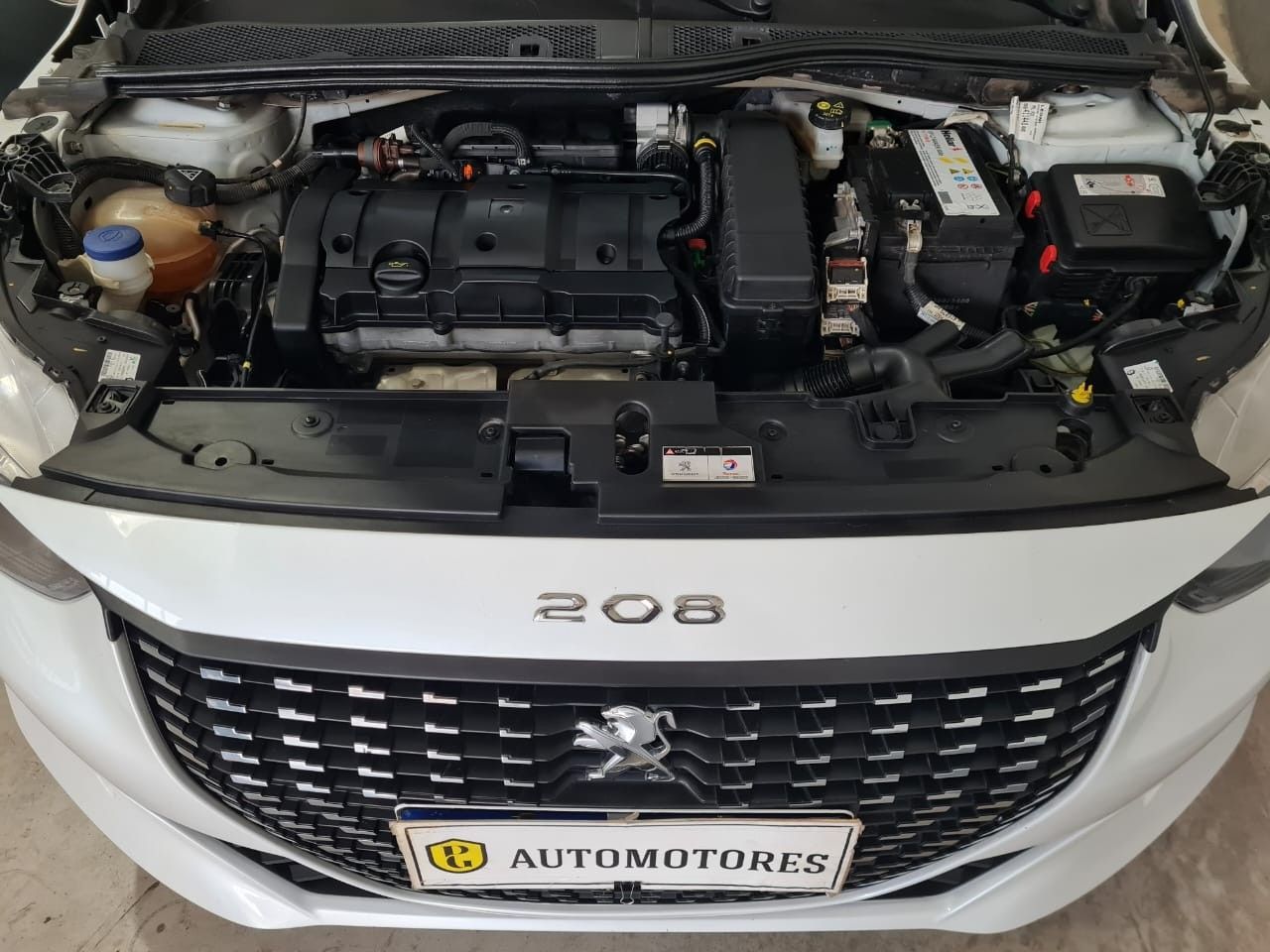 Peugeot 208 Usado en Mendoza, deRuedas