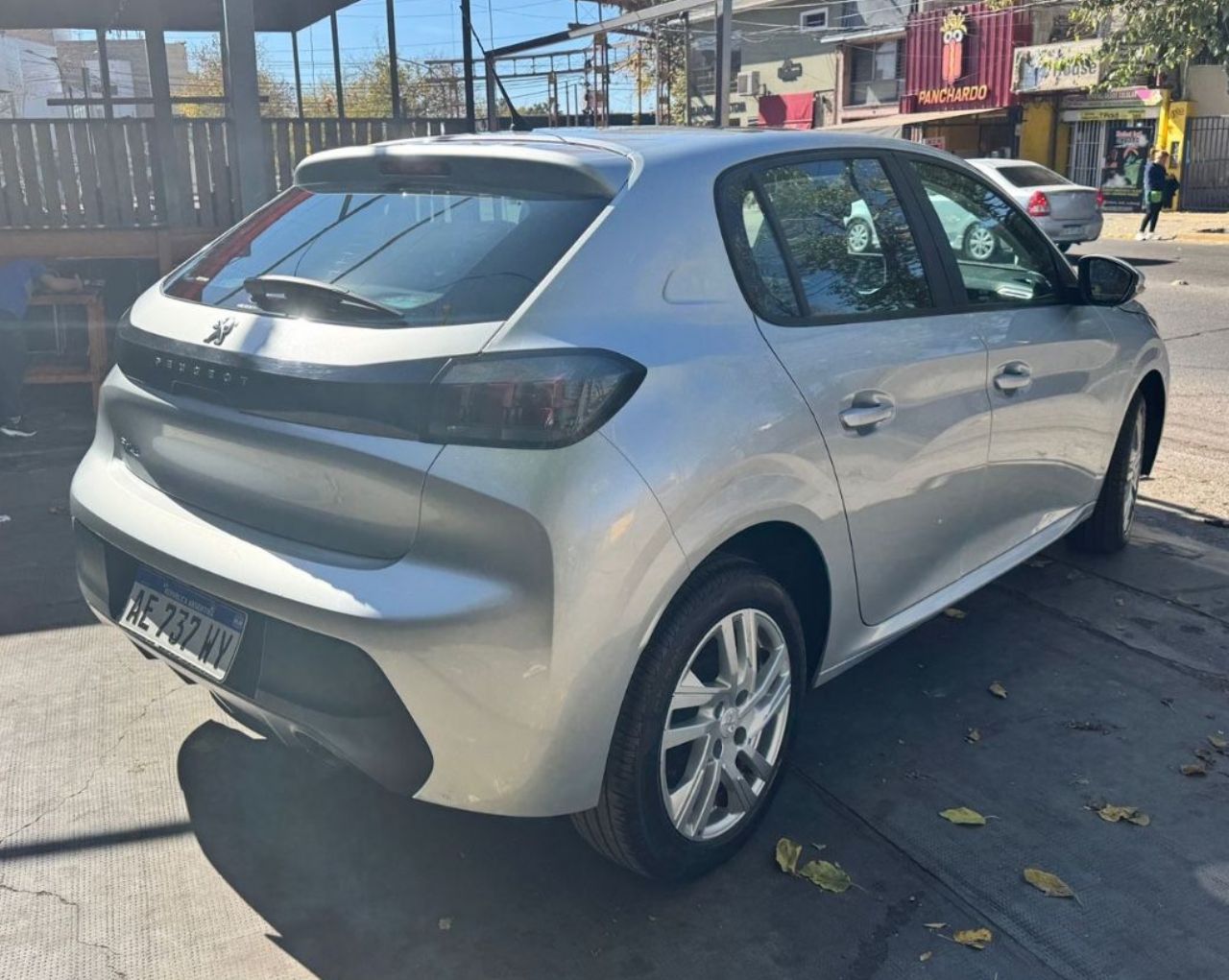 Peugeot 208 Usado Financiado en Mendoza, deRuedas