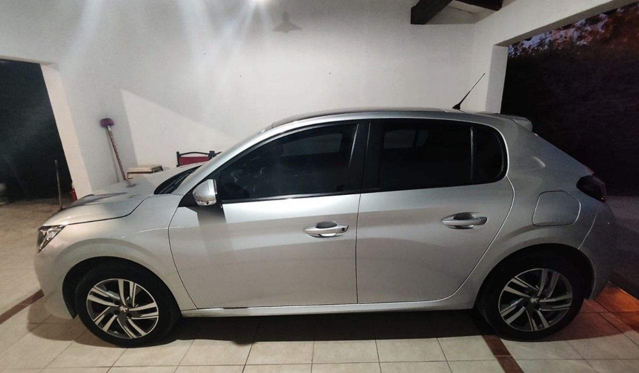 Peugeot 208 Usado en Mendoza, deRuedas