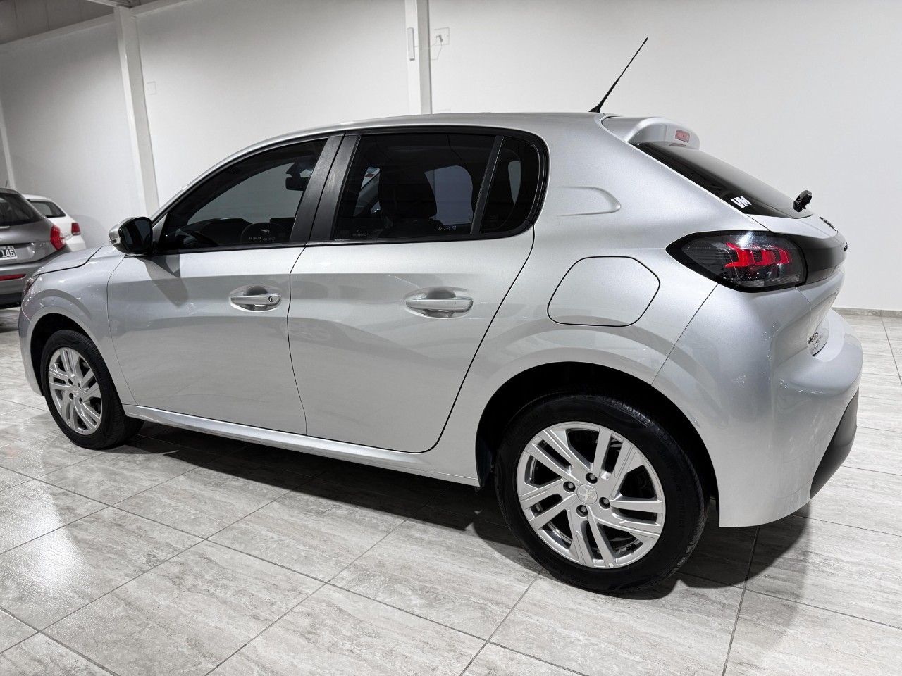 Peugeot 208 Usado Financiado en San Juan, deRuedas