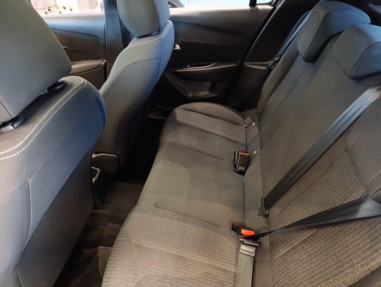 Peugeot 208 Usado Financiado en Córdoba, deRuedas