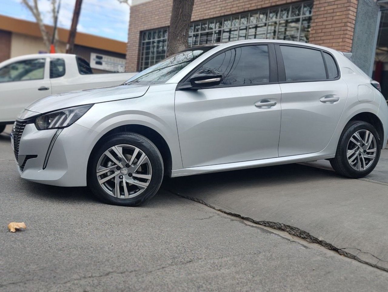 Peugeot 208 Usado en Mendoza, deRuedas