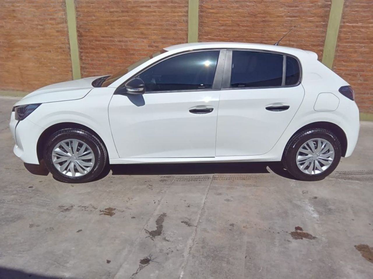 Peugeot 208 Usado en San Juan, deRuedas
