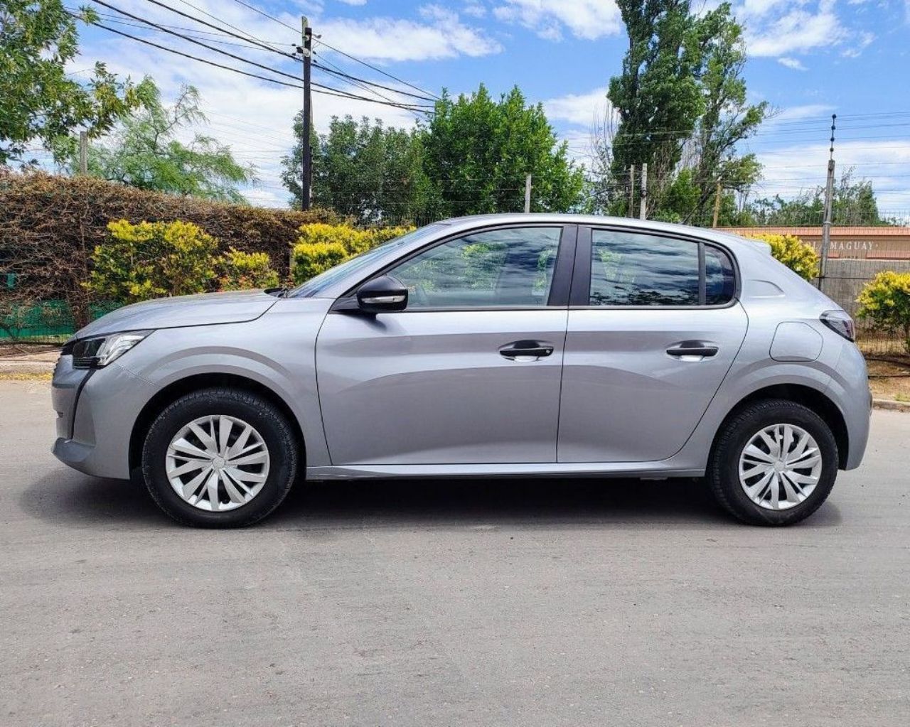 Peugeot 208 Usado en Mendoza, deRuedas