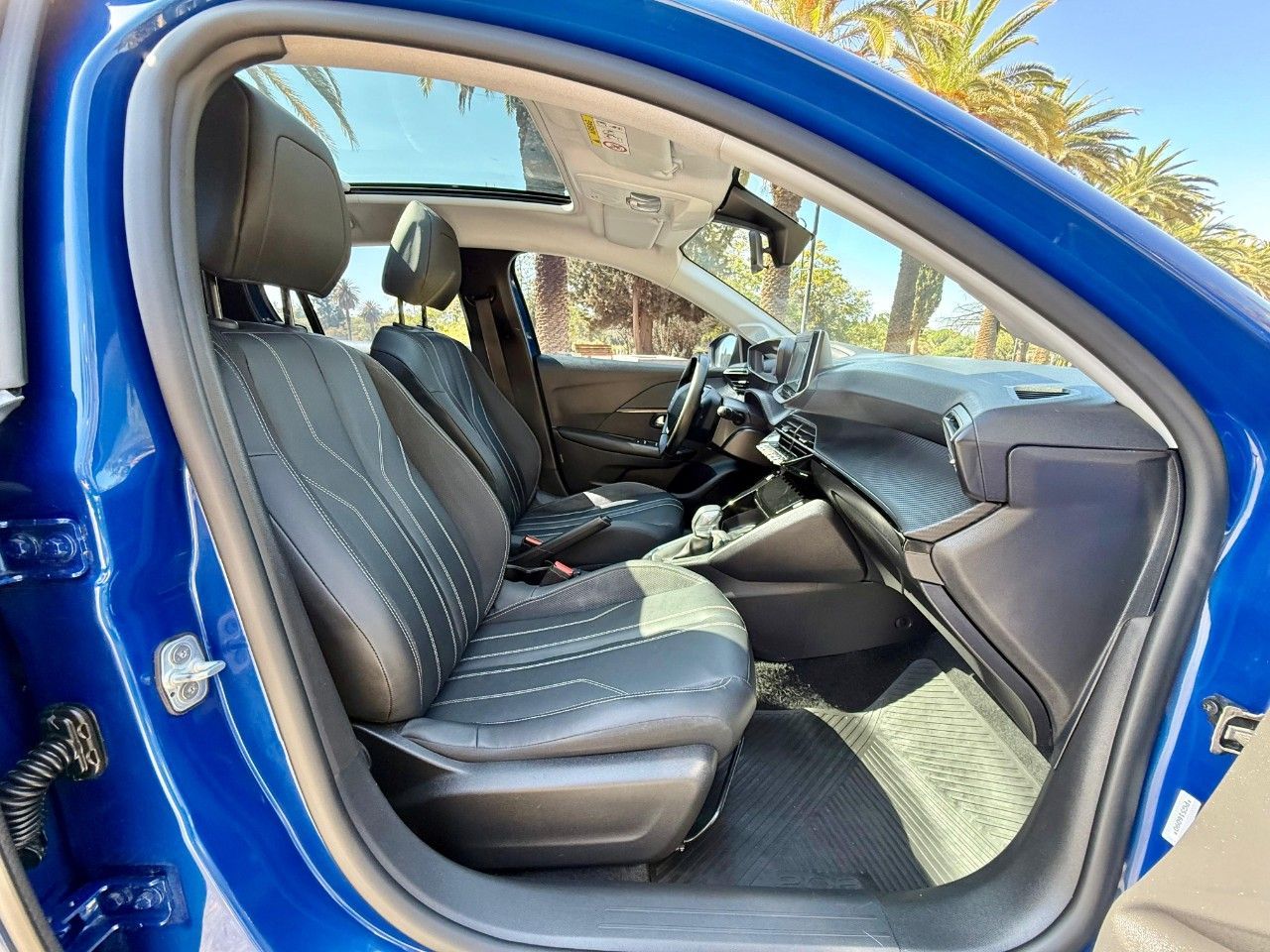 Peugeot 208 Usado Financiado en Mendoza, deRuedas