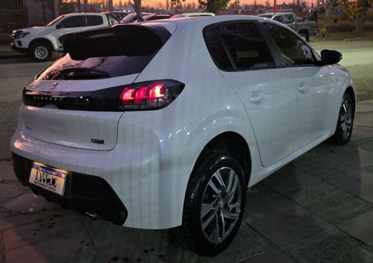 Peugeot 208 Usado Financiado en Mendoza, deRuedas