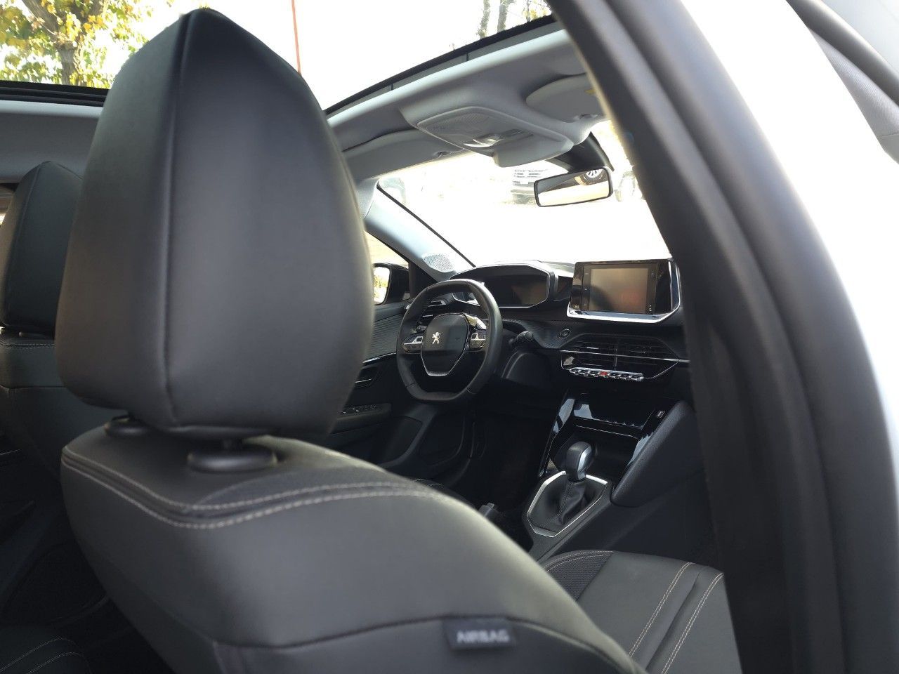 Peugeot 208 Usado Financiado en Mendoza, deRuedas