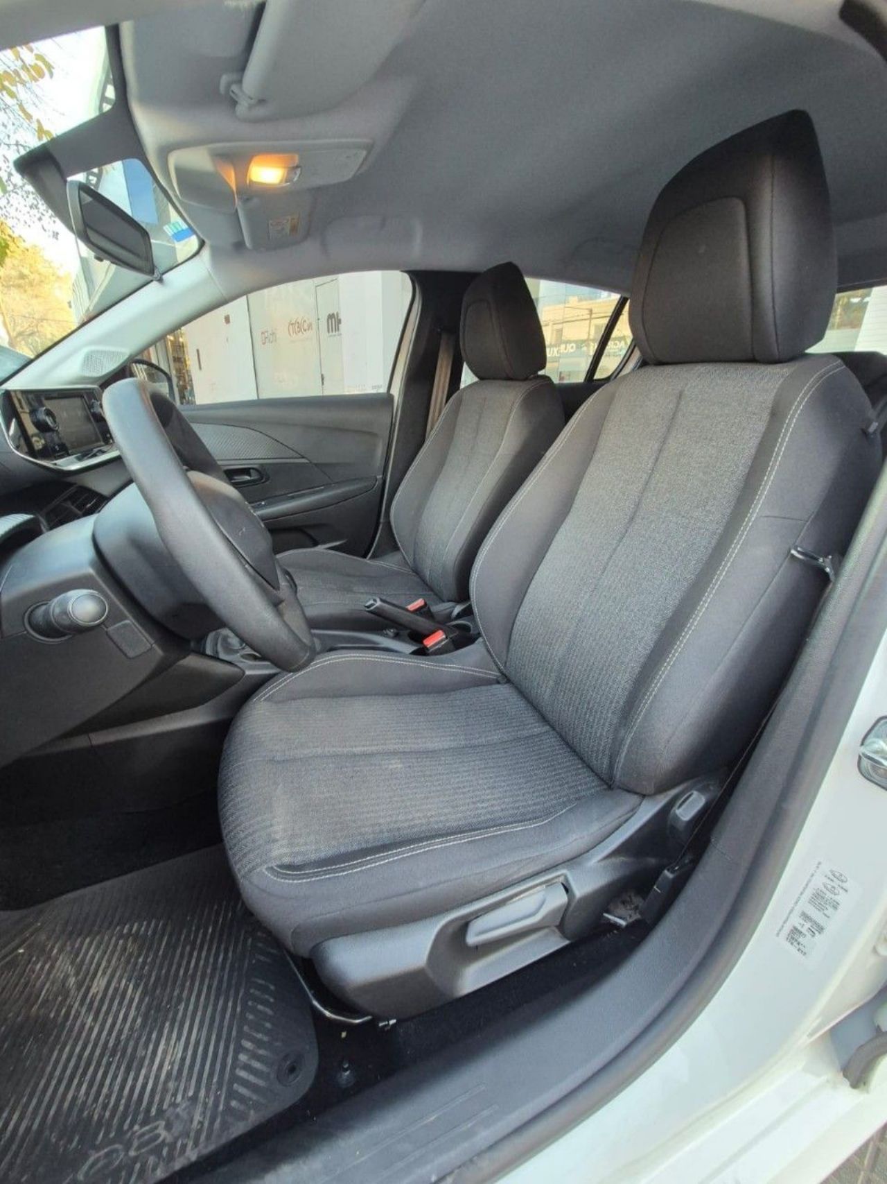 Peugeot 208 Usado Financiado en Mendoza, deRuedas