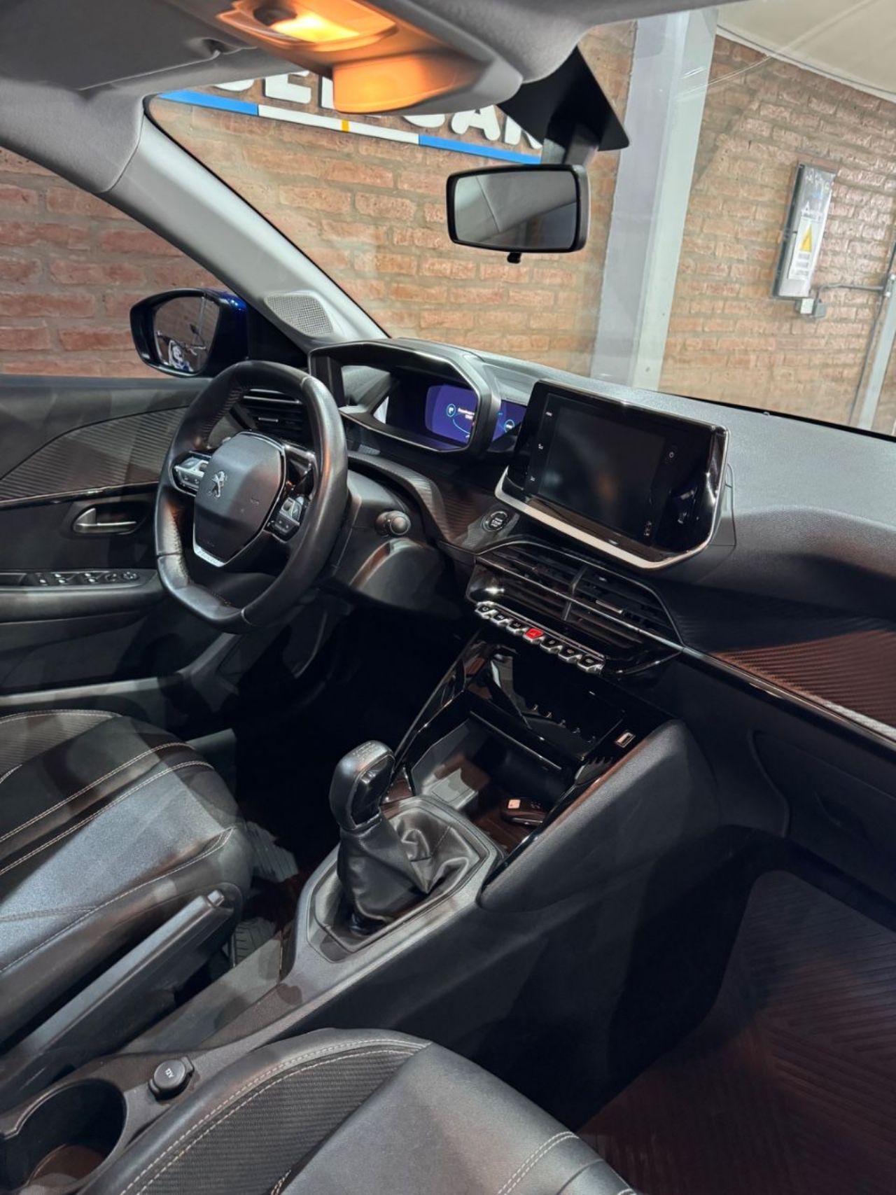 Peugeot 208 Usado Financiado en San Juan, deRuedas