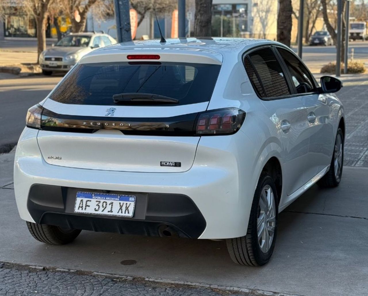 Peugeot 208 Usado Financiado en Mendoza, deRuedas