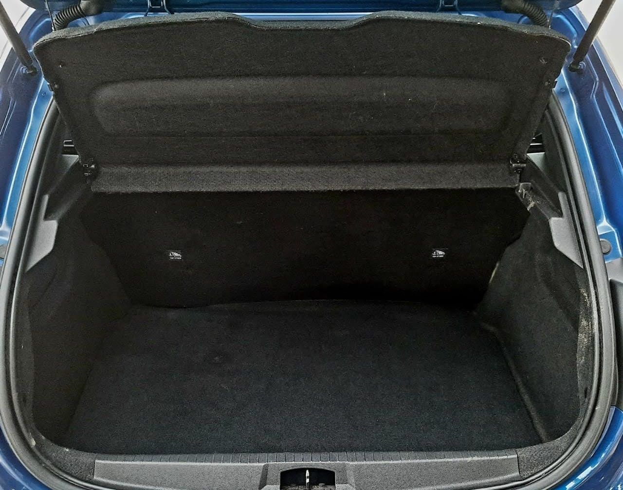 Peugeot 208 Usado Financiado en Córdoba, deRuedas