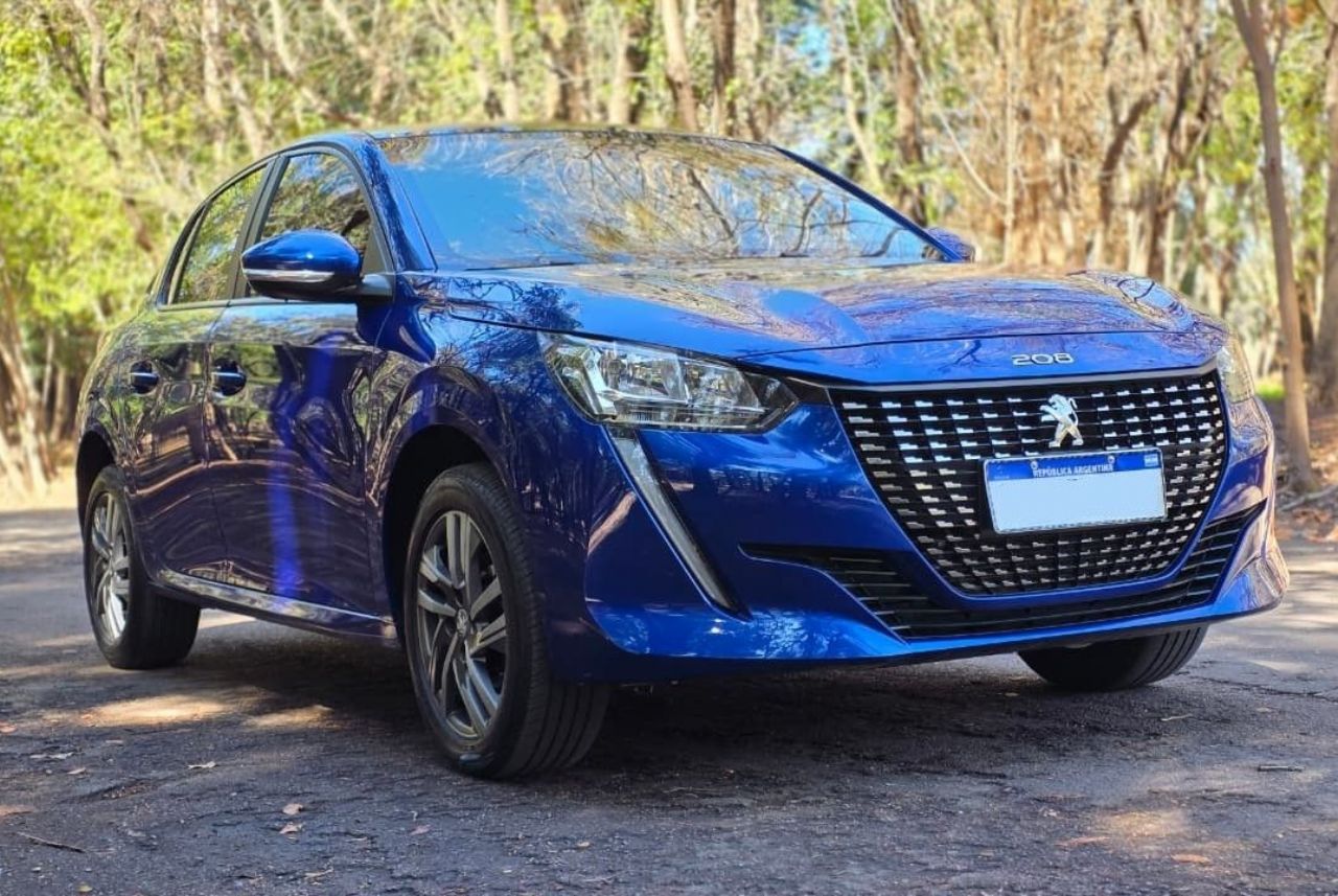 Peugeot 208 Usado Financiado en Mendoza, deRuedas