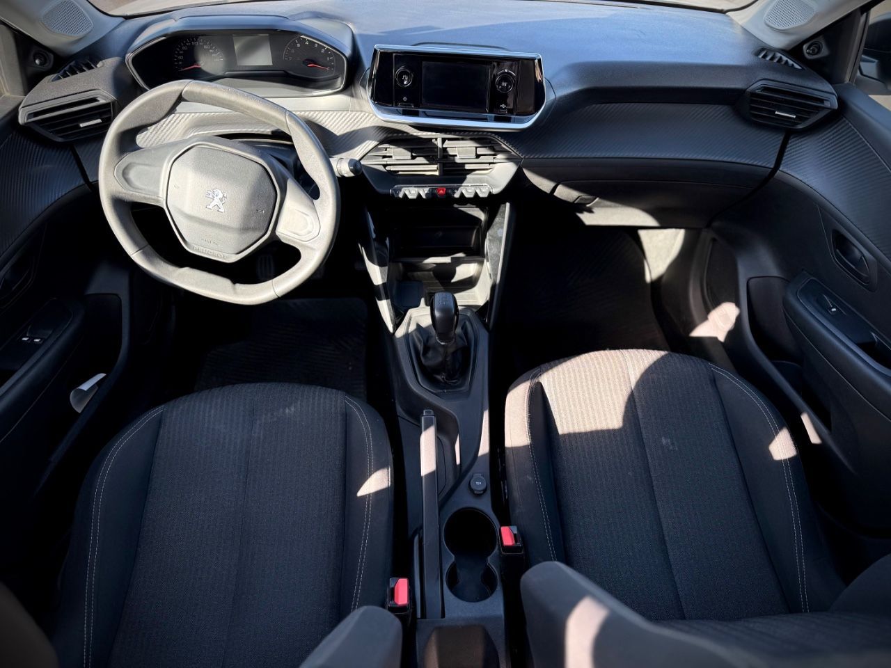 Peugeot 208 Usado Financiado en Mendoza, deRuedas