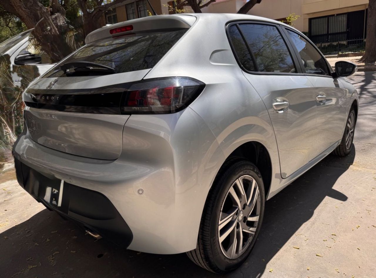 Peugeot 208 Usado Financiado en Mendoza, deRuedas