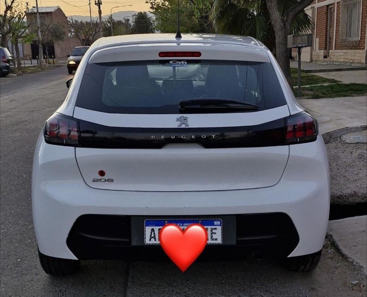 Peugeot 208 Usado en Mendoza, deRuedas