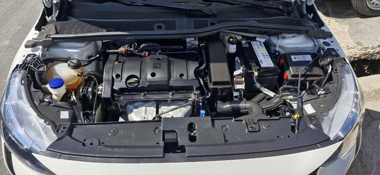 Peugeot 208 Usado en Mendoza, deRuedas