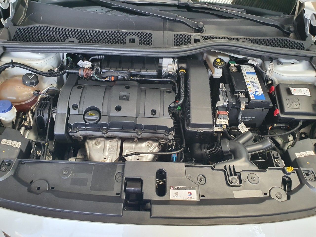 Peugeot 208 Usado Financiado en Mendoza, deRuedas