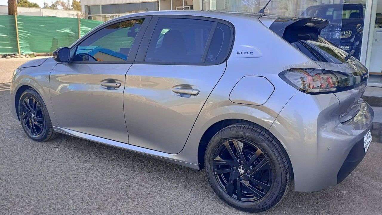 Peugeot 208 Usado en Mendoza, deRuedas